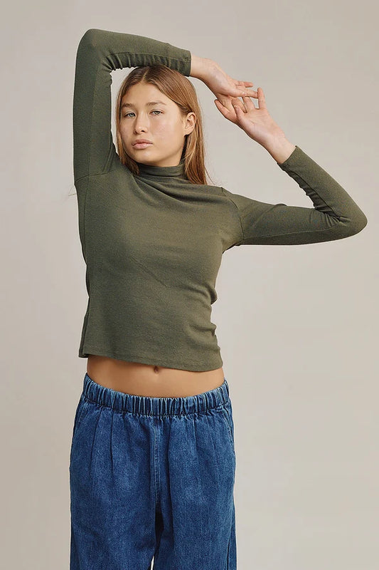 Whidbey Turtleneck | Olive Green Organic
