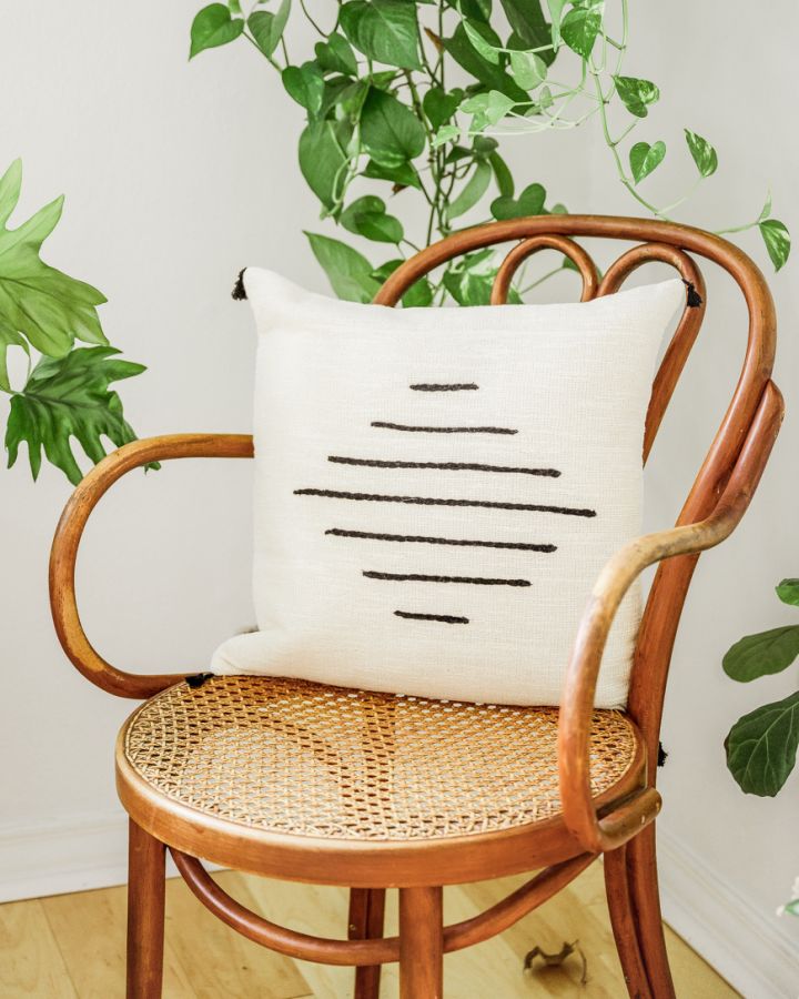 18" Hela Pillow Cover | Embroidered Cotton