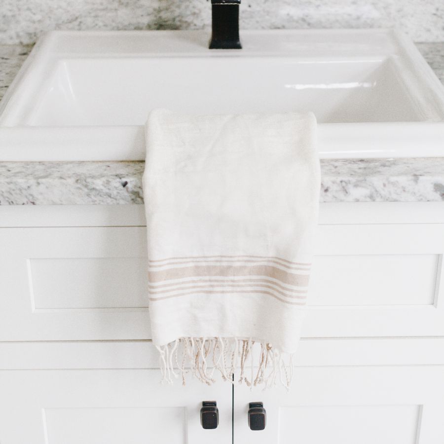 Cabin Hatch Cotton Hand Towel | Natural Plaid