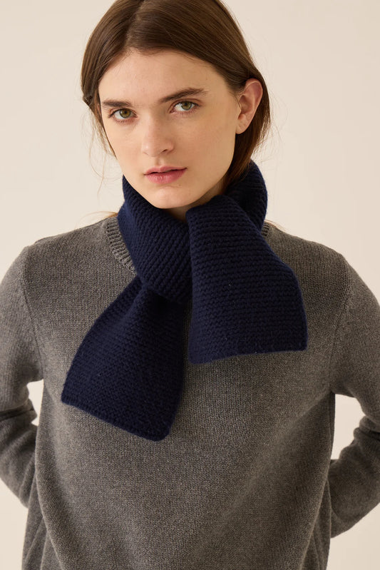 Cadfan Mini Scarf | Navy Wool