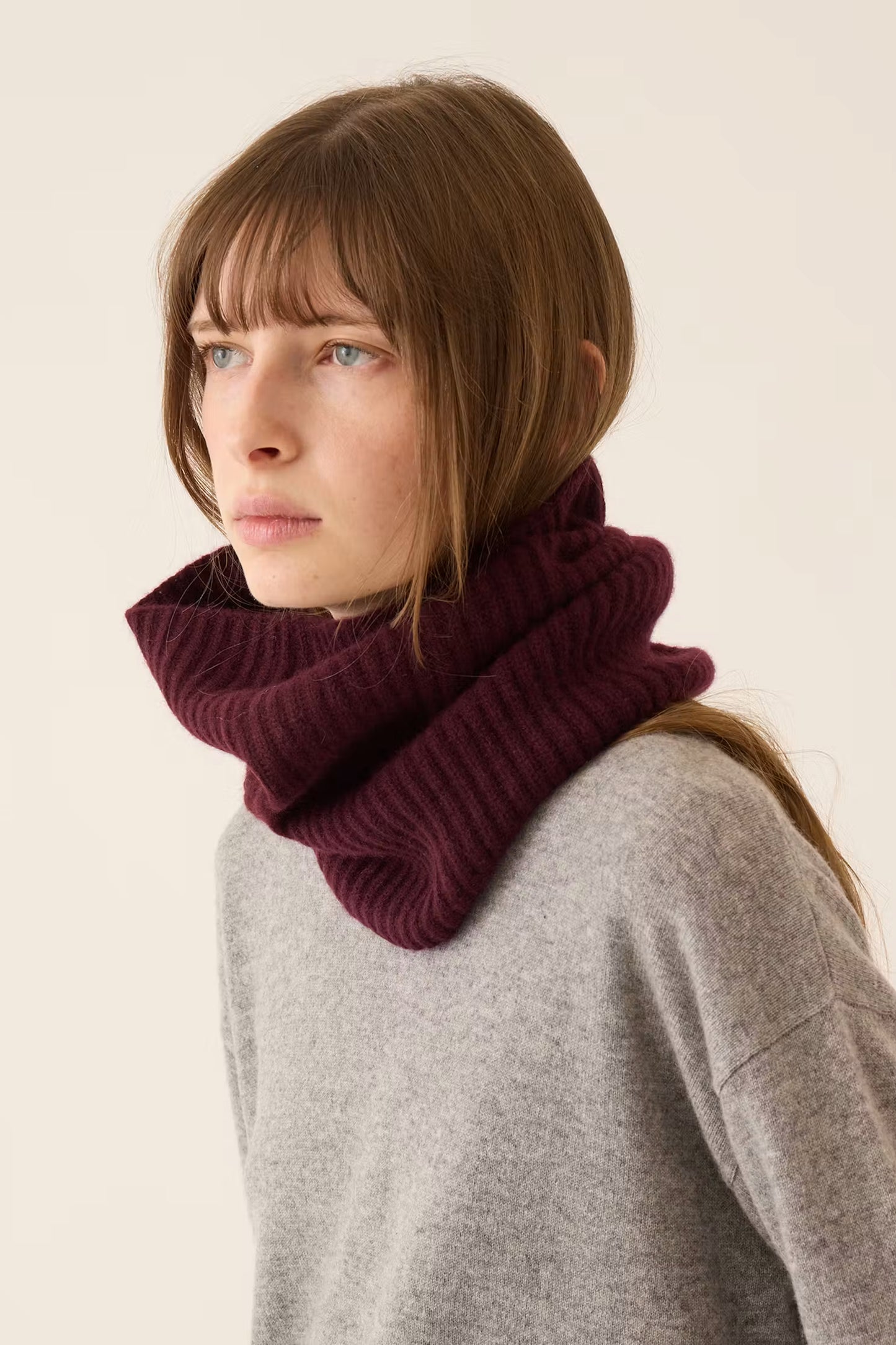 Aspen Cashmere Muffler | Garnet Red