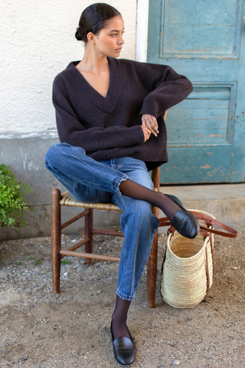 Boxy Boucle V-Neck Sweater | Dark Cocoa