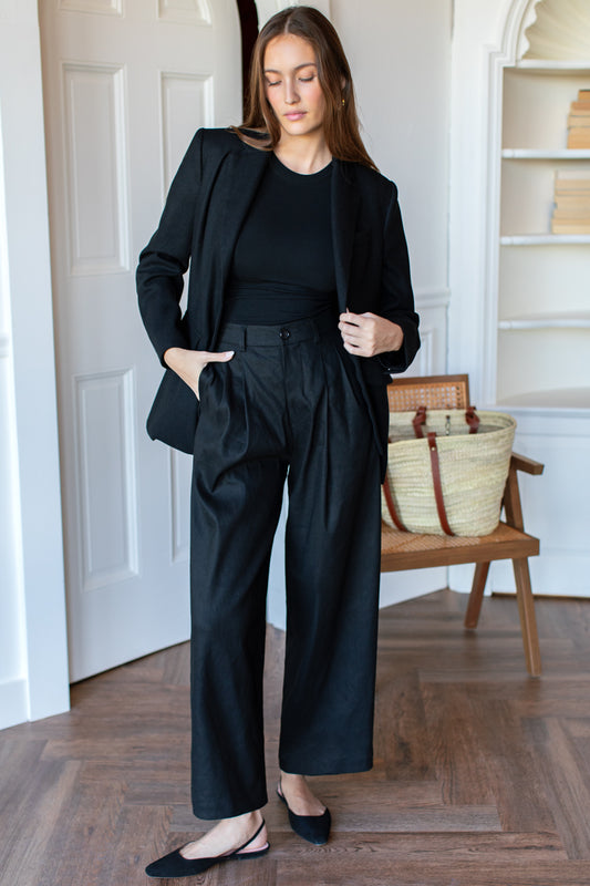 Essential Pleated Pant | True Black