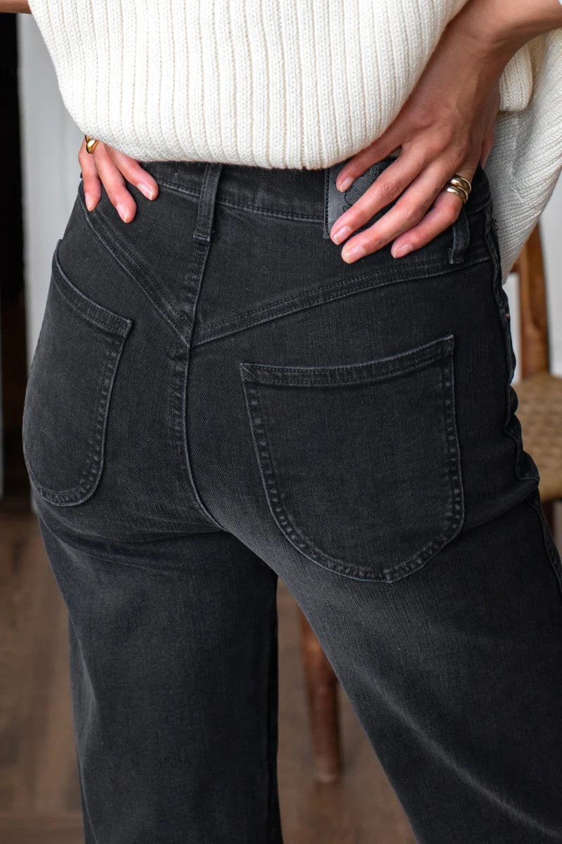 Treasure Ankle Jean | Onyx Wash