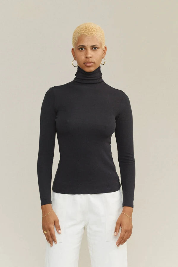 Whidbey Turtleneck | Black Organic