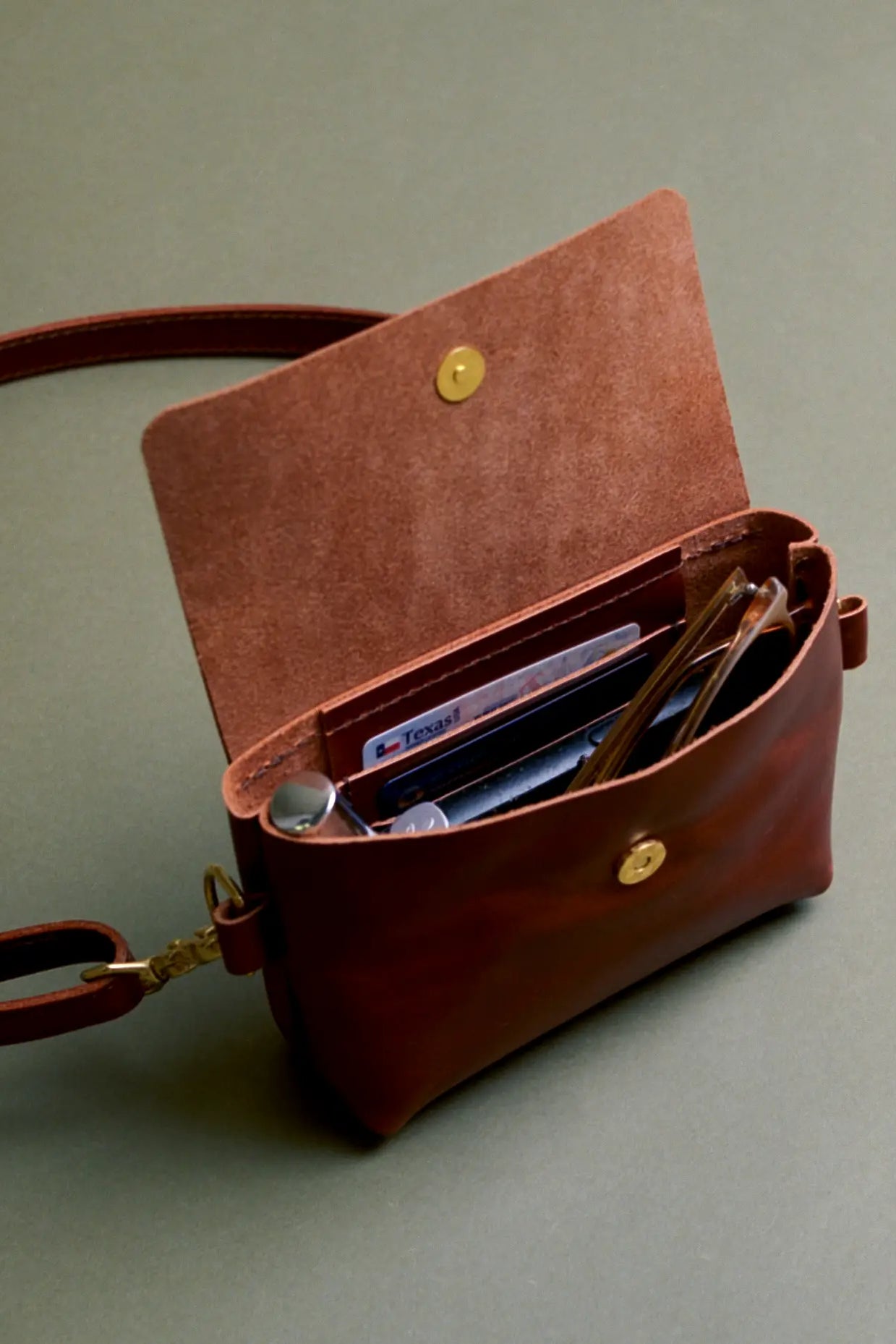 WEATHER & STORY - Cognac Brown Vegetable Tanned Smooth Leather Sling Bag with Brass Hardware - Handmade in Austin, Texas, USA